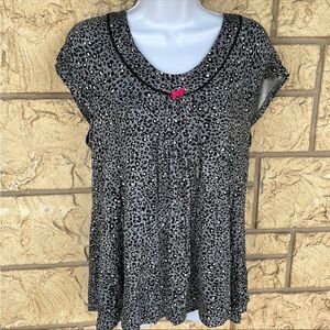 Animal Leopard print lounge comfortable tunic top Size Med NWOT
